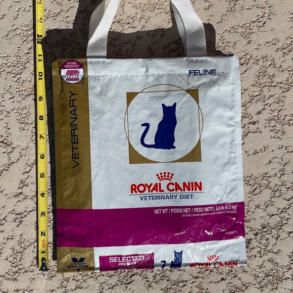 Repurposed cat food bag - Picture 7 of 7